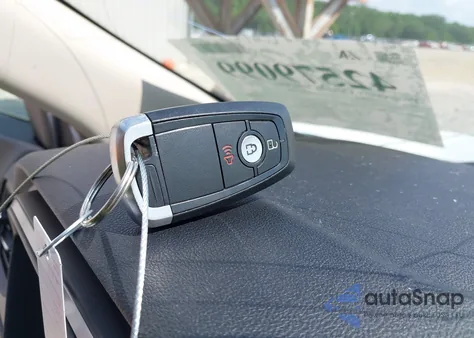 2020 Ford Escape Se z USA, uszkodzony, nr VIN 1FMCU9G66LUB14870